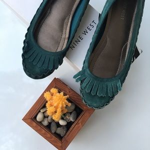 Nine West moccasin flats